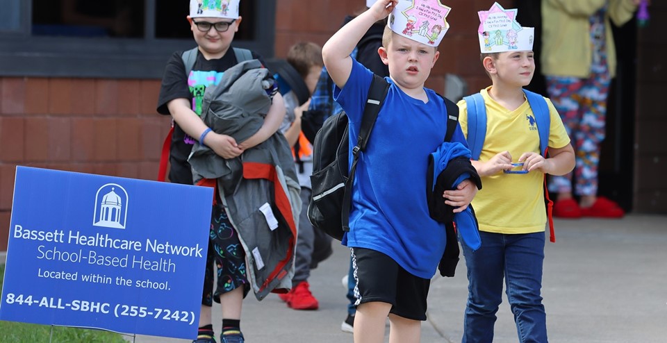 Students at dismissal (9/2022)