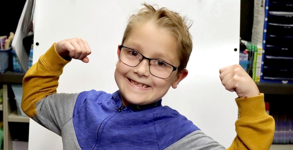 Student flexing (10/2023)